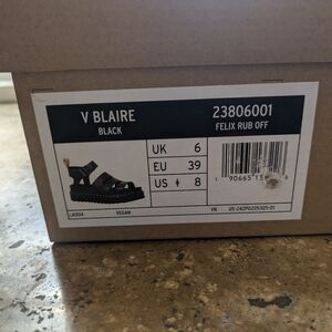 Woman's size 8 Doc Marten Sandals